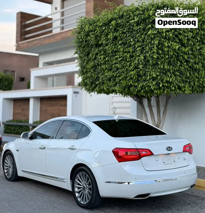 Kia Cadenza 2011 photo 2