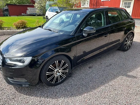Audi A3 2014 photo 2