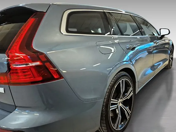 Volvo V60 2022 photo 4