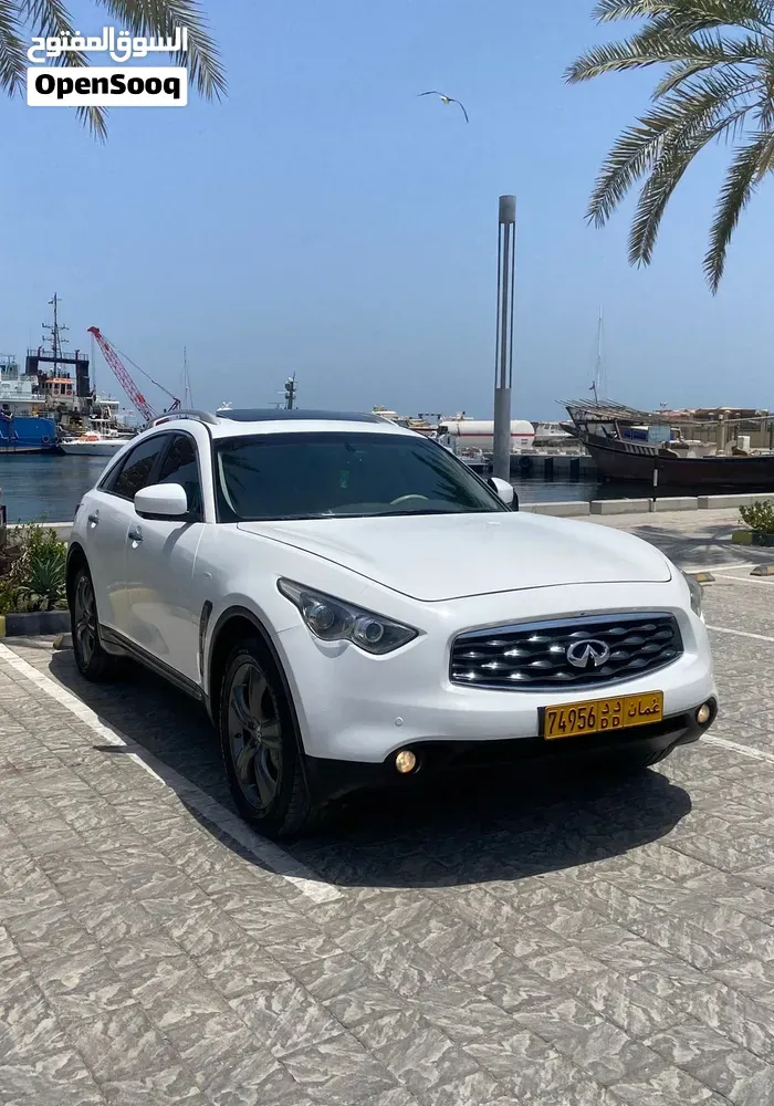 Infiniti Fx35 2010 photo 2
