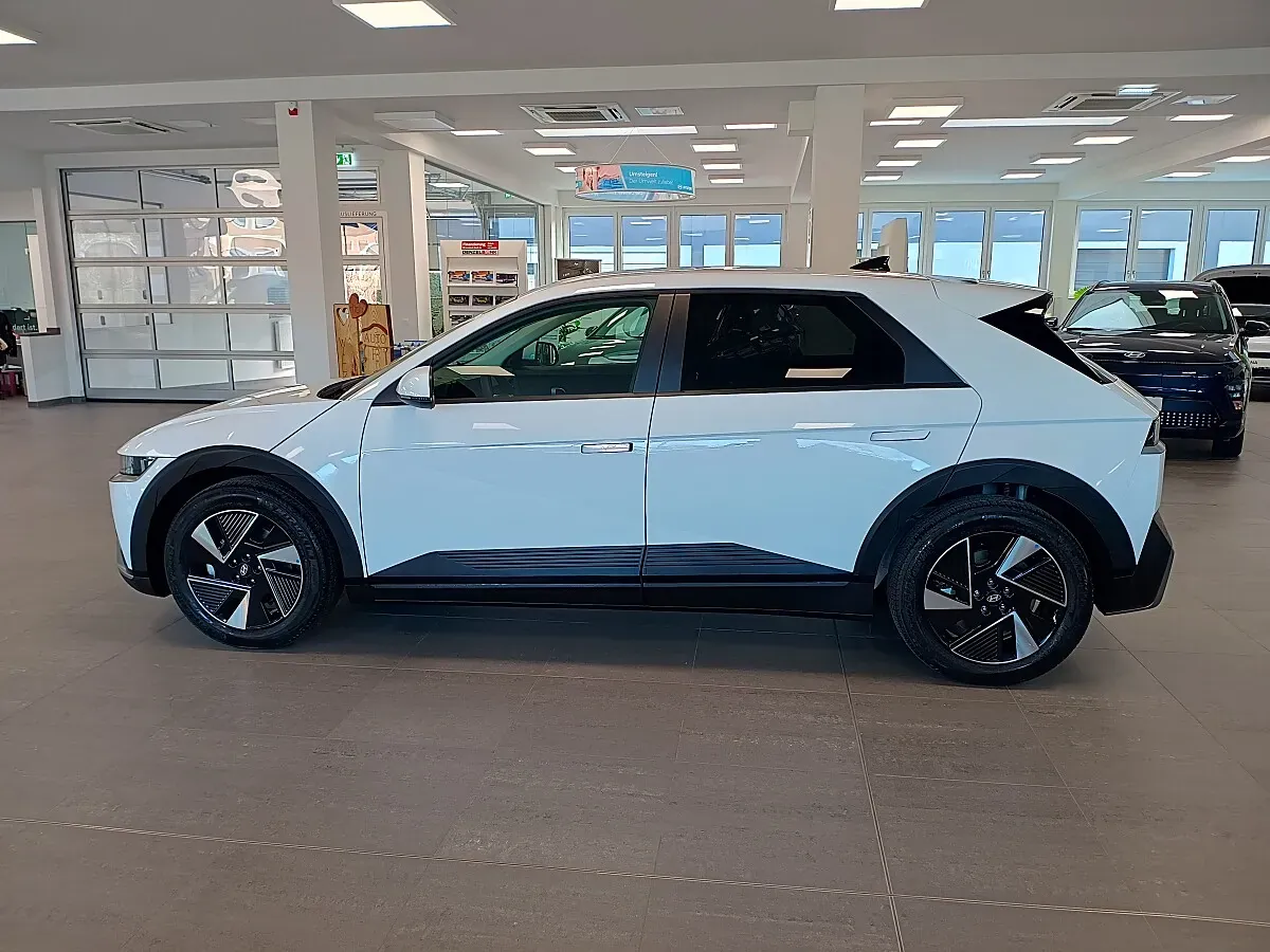 Hyundai Ioniq 5 2026 photo 3