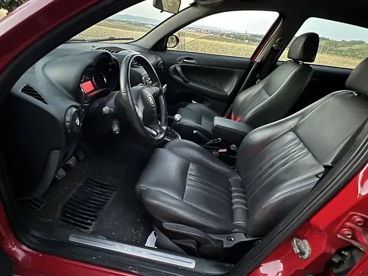 Alfa Romeo 147 2009 photo 2