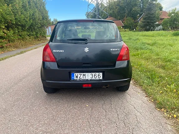 Suzuki Swift 2006 photo 5