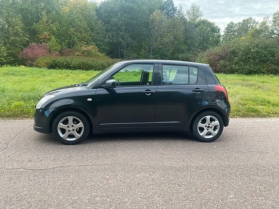 Suzuki Swift 2006 photo 2