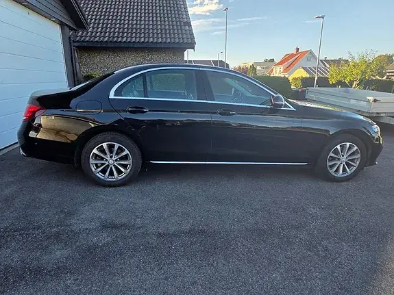 Mercedes-Benz E220 D 2017 photo 3