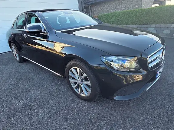 Mercedes-Benz E220 D