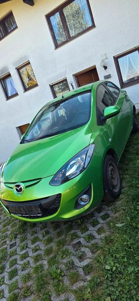 Mazda 2