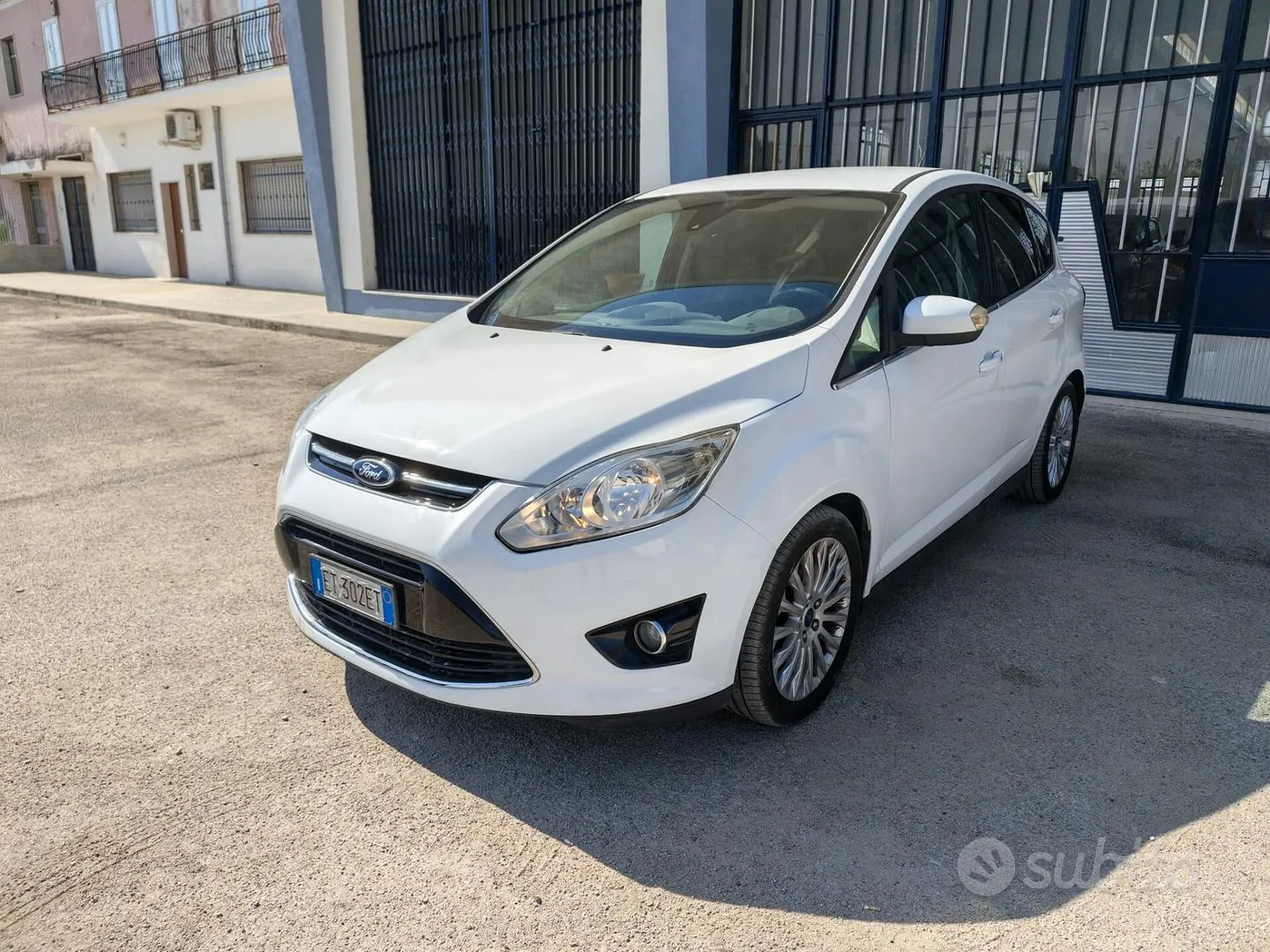 Ford C-Max 2013 photo 4