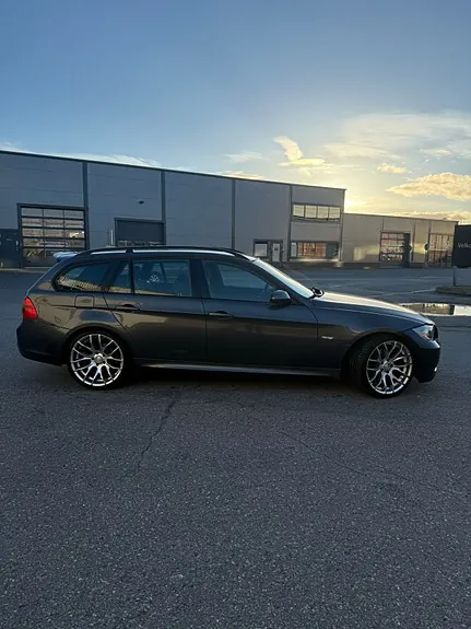 BMW 320I 2008 photo 4