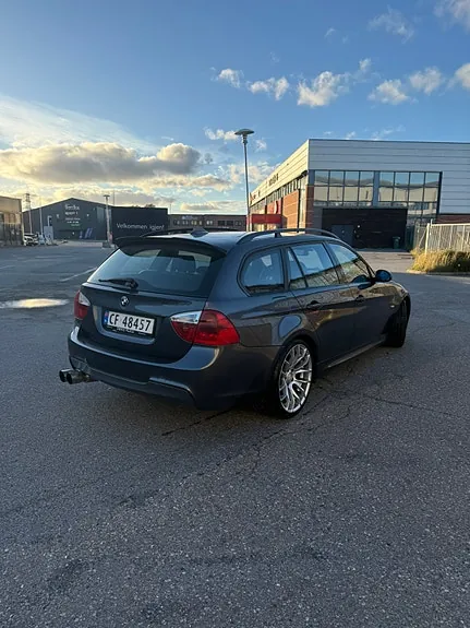 BMW 320I 2008 photo 5