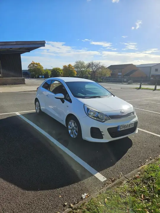 Kia Rio 2015 photo 3