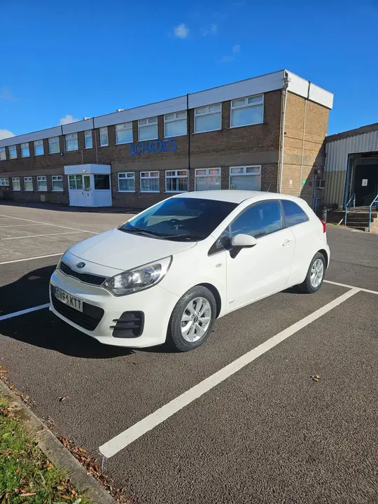 Kia Rio 2015 photo 2