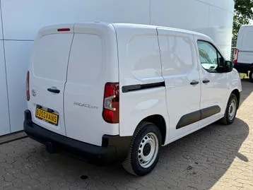 Toyota Proace City 2024 photo 3