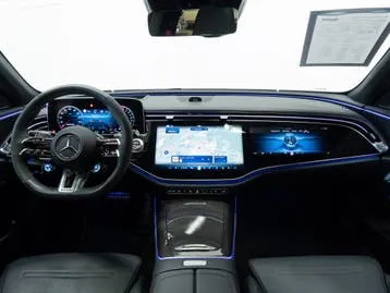Mercedes-Benz E-Class 2025 photo 3