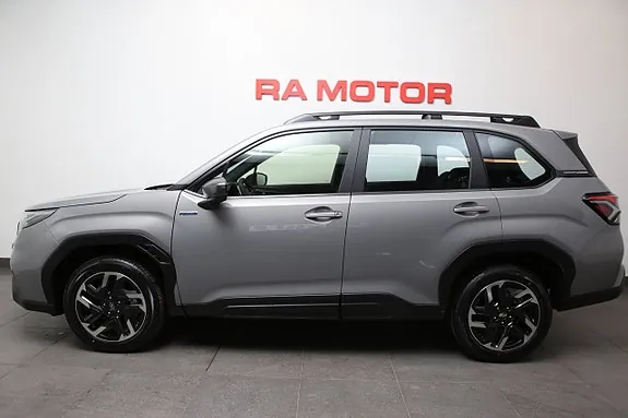 Subaru Forester 2025 photo 2