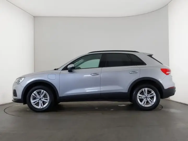 Audi Q3 2023 photo 4