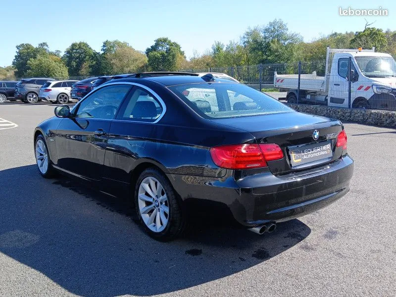 BMW Série 3 2010 photo 3