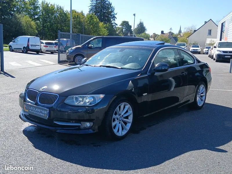 BMW Série 3 2010 photo 2