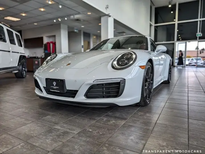 Porsche 911 2019 photo 2