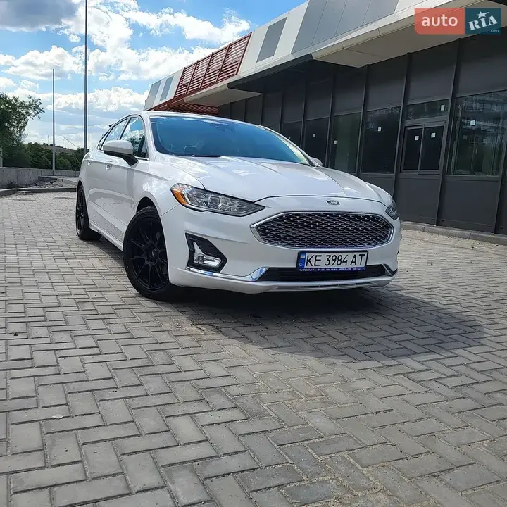 Ford Fusion 2019 photo 3