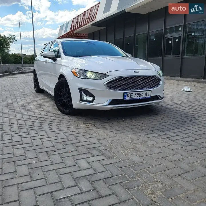 Ford Fusion 2019 photo 4