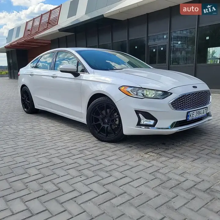 Ford Fusion 2019 photo 5