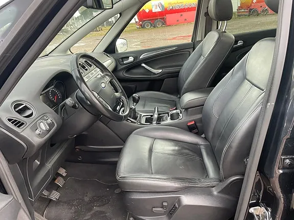 Ford S-Max 2013 photo 4