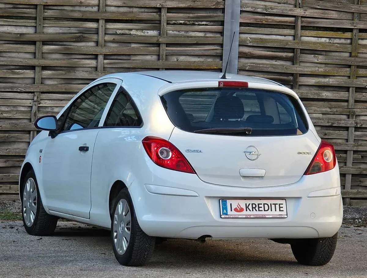 Opel Corsa 2010 photo 3