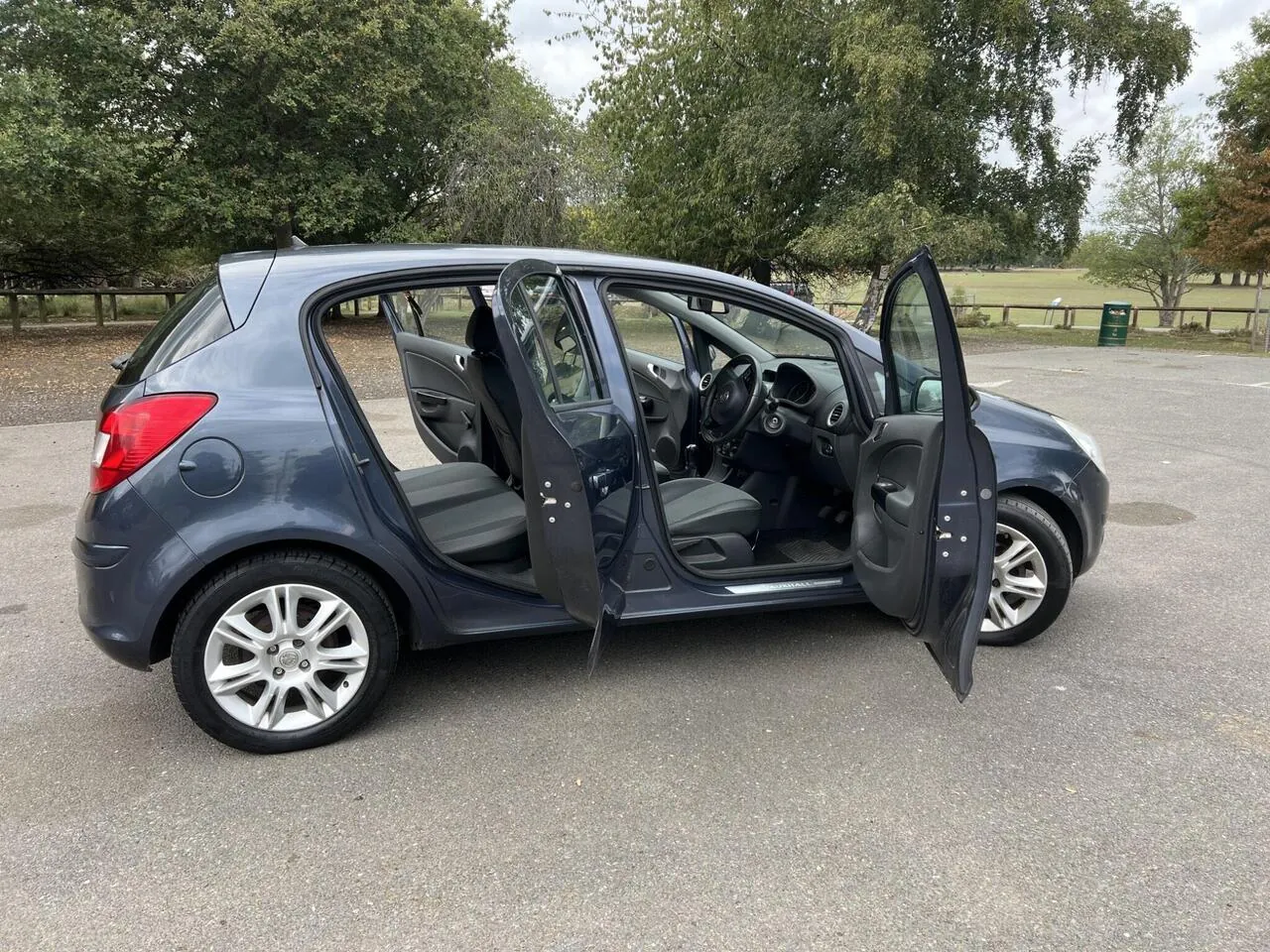 Vauxhall Corsa 2010 photo 5