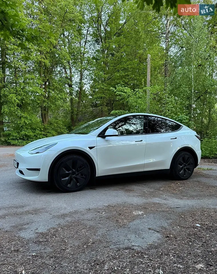 Tesla Model Y 2022 photo 4