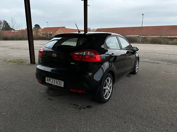 Kia Rio 2012 photo 5