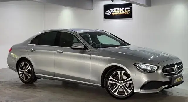 Mercedes-Benz E200 Avantgarde