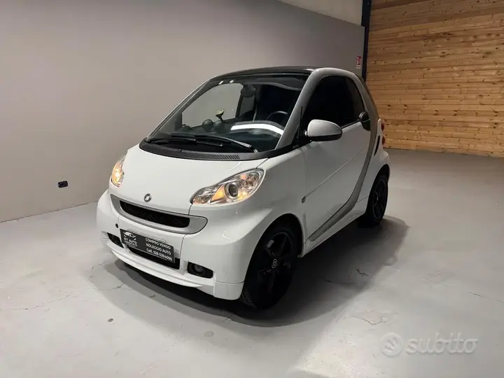 Smart Fortwo 2012 photo 3