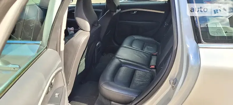 Volvo V70 2014 photo 5
