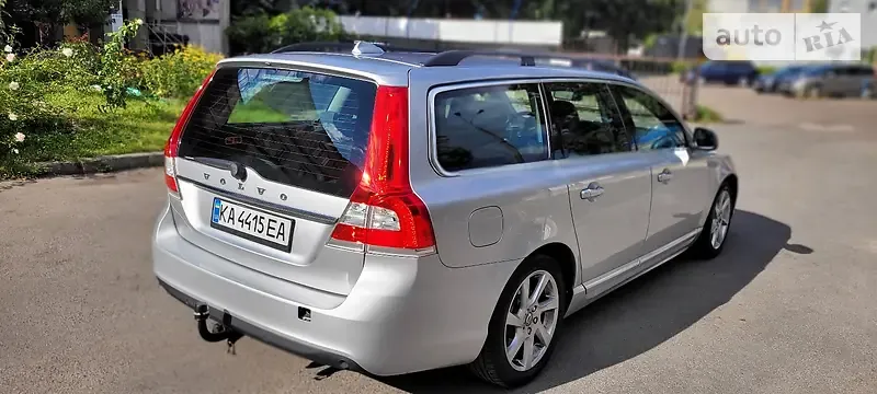 Volvo V70 2014 photo 3