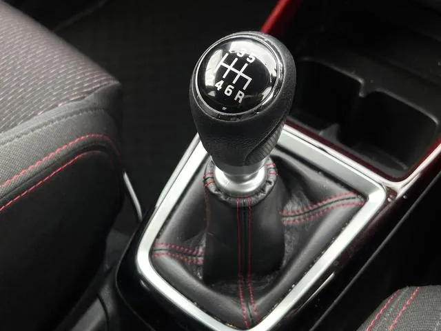 Suzuki Swift Sport 2020 photo 3