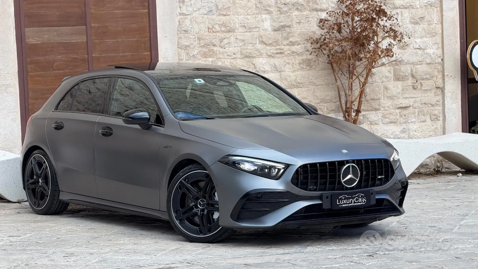 Mercedes-Benz A35 Amg