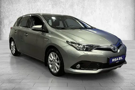 Toyota Auris 2016 photo 3