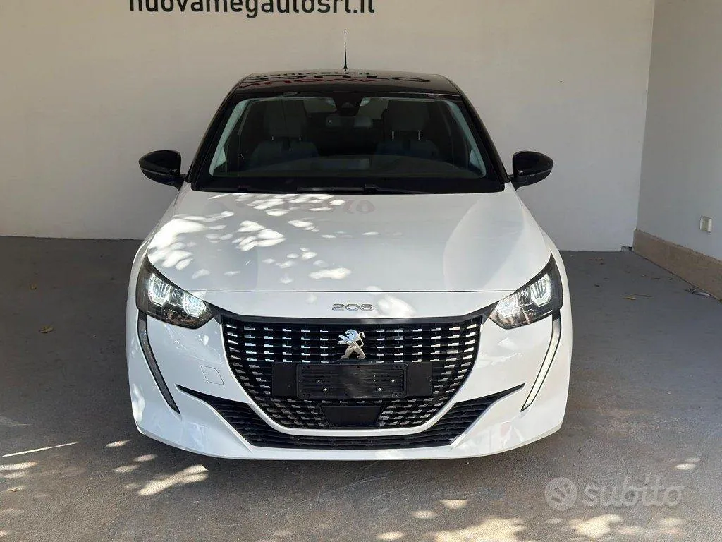 Peugeot 208 2021 photo 3