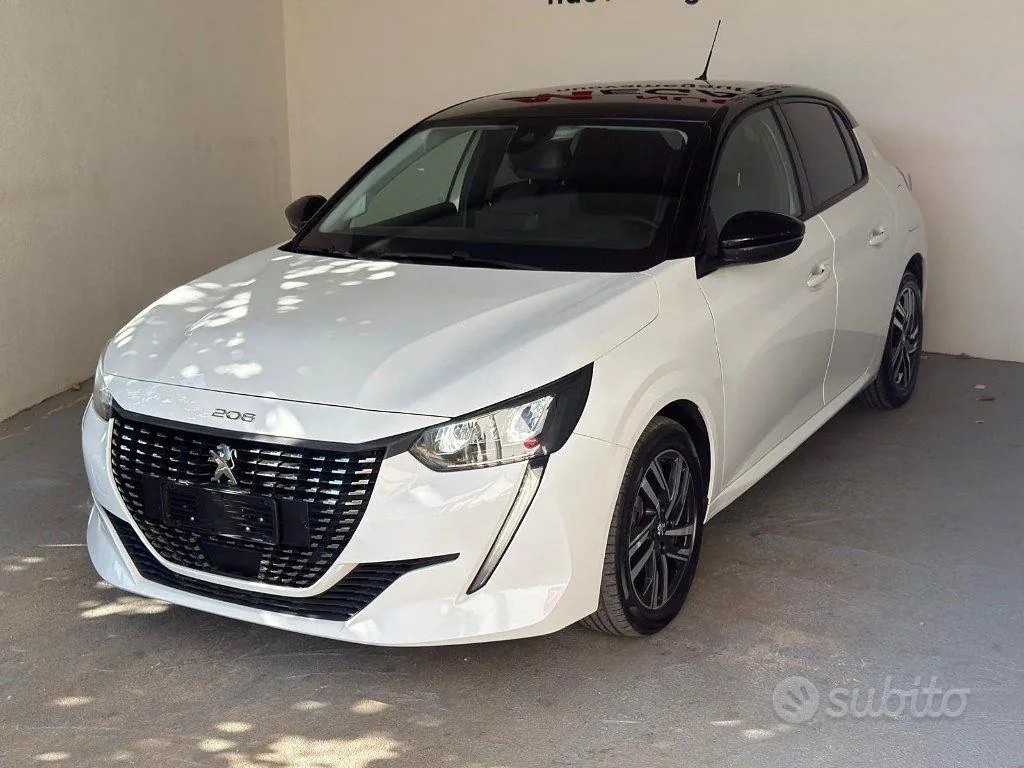 Peugeot 208 2021 photo 4
