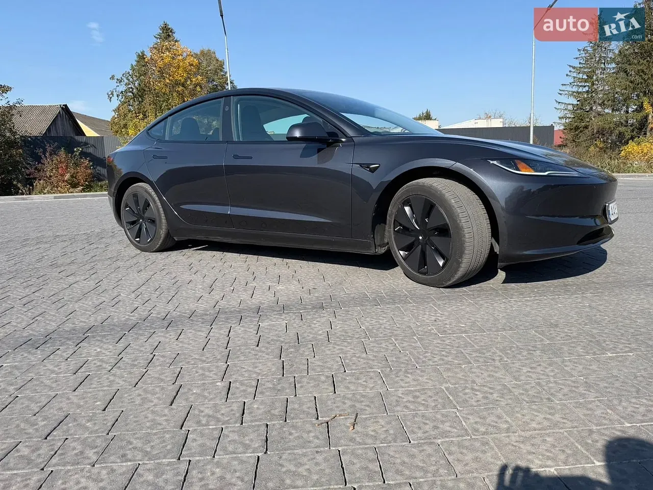 Tesla Model 3 2024 photo 3