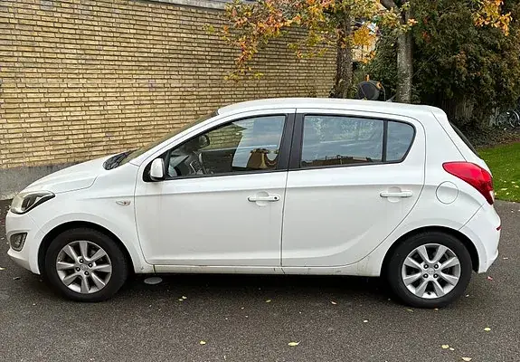 Hyundai I20 2013 photo 4