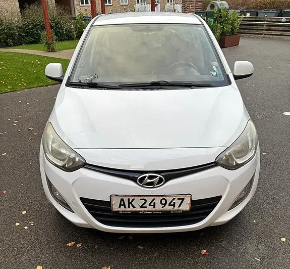 Hyundai I20 2013 photo 2
