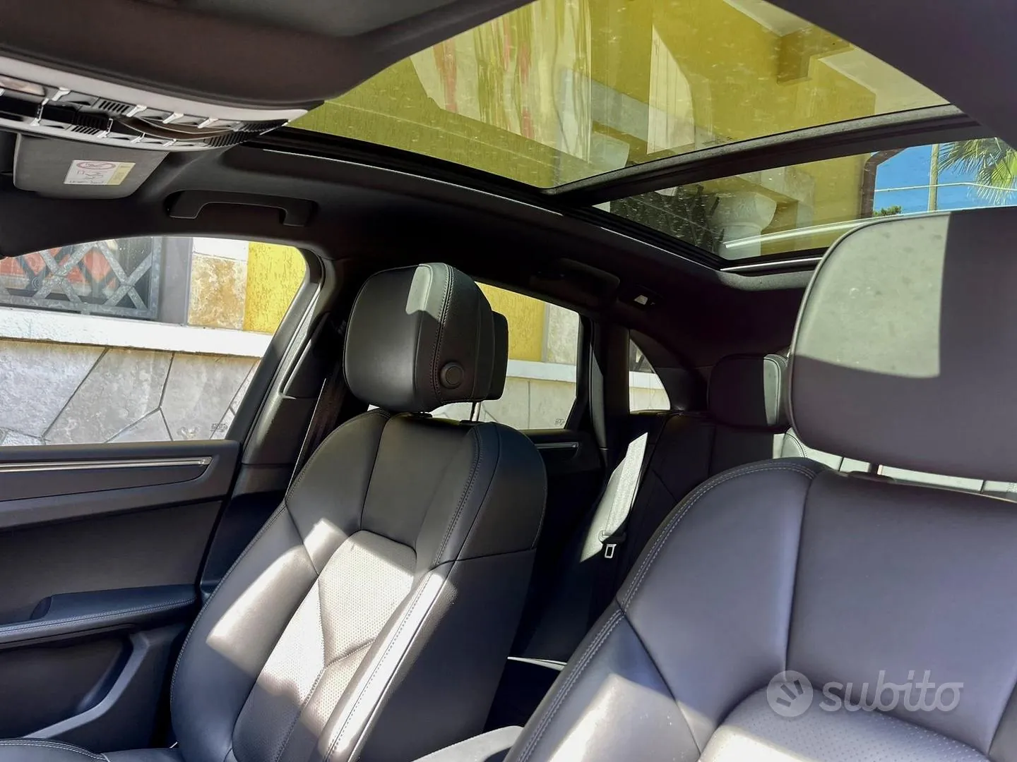 Porsche Macan 2021 photo 2
