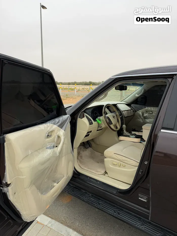 Nissan Patrol 2011 photo 3