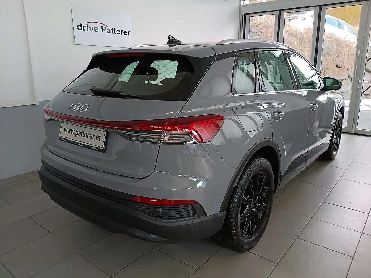 Audi Q4 2025 photo 2