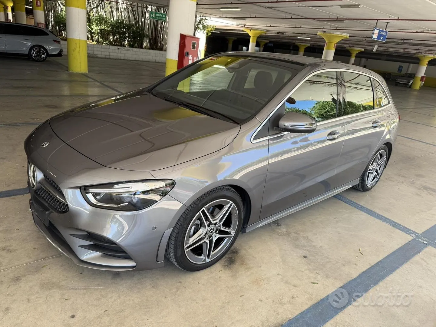 Mercedes-Benz B-Class 2023 photo 3