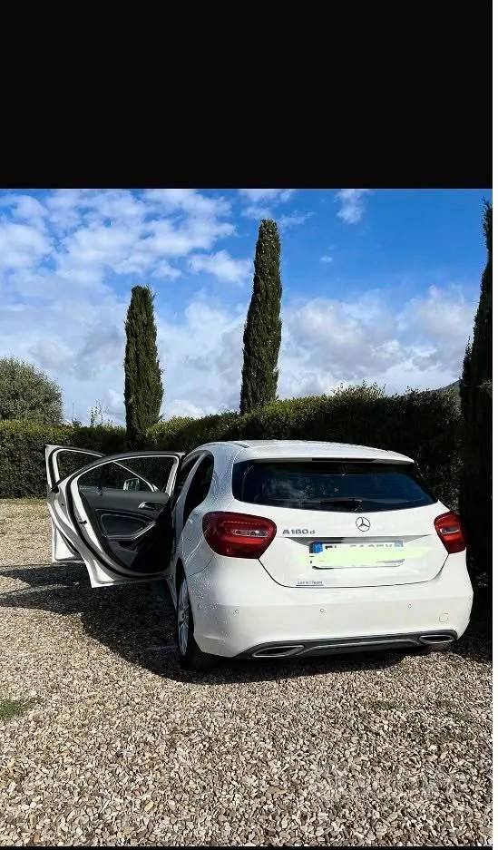 Mercedes-Benz A 2017 photo 4