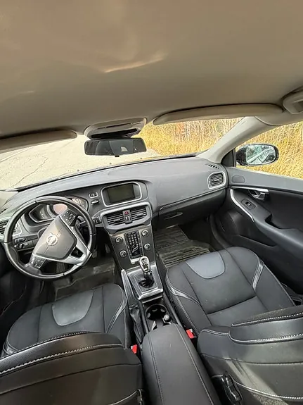 Volvo V40 2013 photo 5