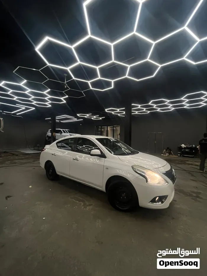 Nissan Sunny 2009 photo 5